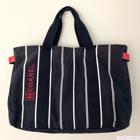 Chanel Large Navy Classic Tote Bag - Picture 16 of 16